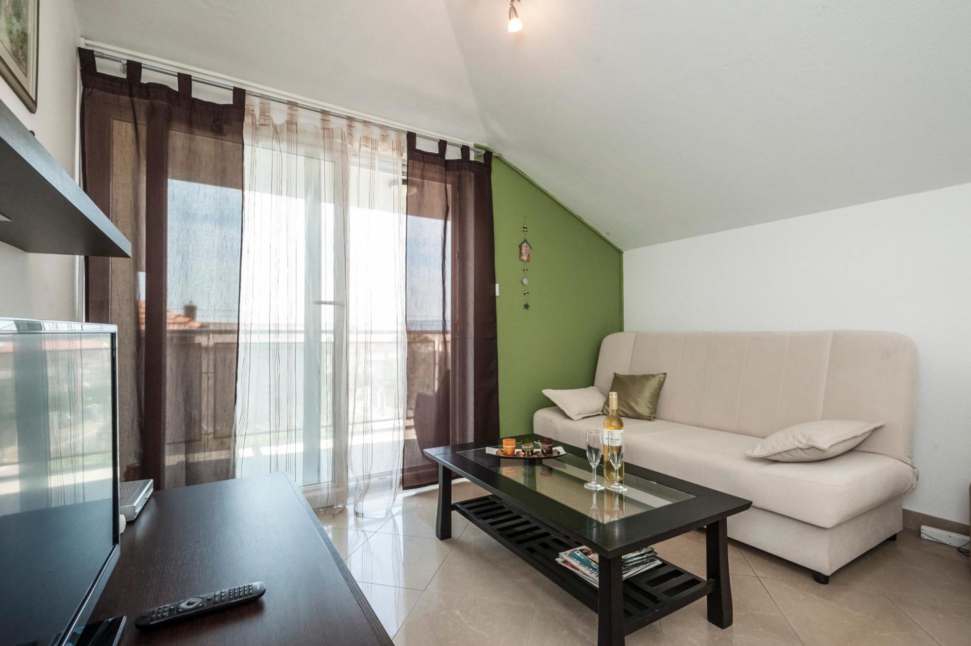 Apartment Tin Kaštela エクステリア 写真